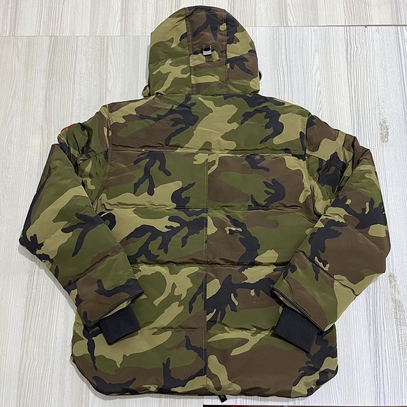 Canada Goose Camo Macmillan Parka Down Jacket - Picture 9 of 12